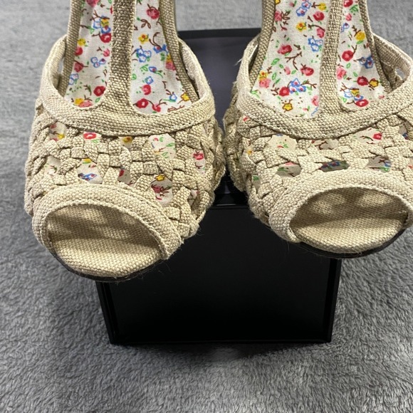 Womens Rocket Dog Tan Woven Peep Toe Heels T Strap Ankle Strap Size 6.5. Boho - Picture 3 of 10